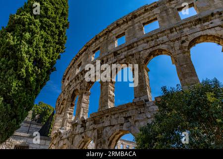 Amphithéâtre dans Pula attractions touristiques arène gladiatoriale en Croatie Banque D'Images