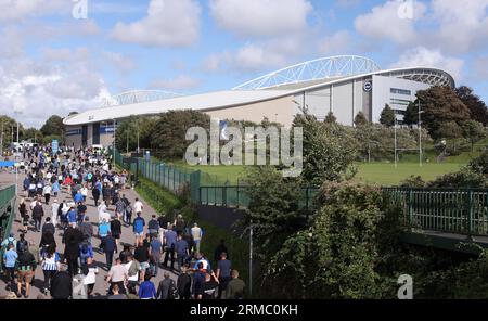 Brighton et Hove, Royaume-Uni. 26 août 2023. Une vue générale du stade vue par les supporters avant le match de Premier League à l'AMEX Stadium, Brighton et Hove. Le crédit photo devrait se lire : Paul Terry/Sportimage crédit : Sportimage Ltd/Alamy Live News Banque D'Images