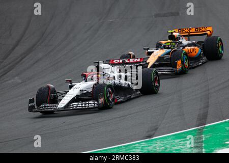 40 LAWSON Liam (nzl), Scuderia AlphaTauri AT04, 04 NORRIS Lando (gbr), McLaren F1 Team MCL60, action lors du Grand Prix de Hollande Heineken de Formule 1 2023, 13e manche du Championnat du monde de Formule 1 2023 du 25 au 28 août 2023 sur le circuit de Zandvoort, à Zandvoort, pays-Bas - photo Florent Gooden / DPPI Banque D'Images
