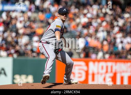 Août 27 2023 San Francisco CA, États-Unis CORRECTION DE LÉGENDE : Atlanta lanceur de départ Jared Shuster (53) sur le monticule pendant le match MLB entre les Braves d'Atlanta et les Giants de San Francisco à Oracle Park San Francisco Calif. Thurman James/CSM Banque D'Images