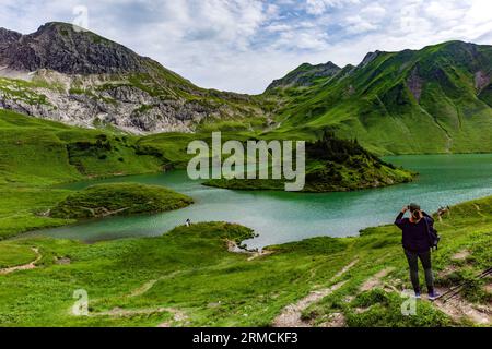 Allgäuer Bergseen à Alpen. Schrecksee. Banque D'Images