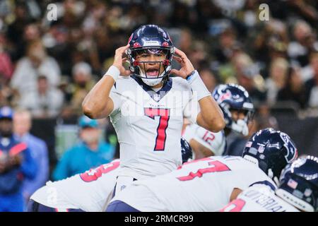 Nouvelle-Orléans, Louisiane, États-Unis. 27 août 2023. Le quarterback des Texans de Houston, C.J. Stroud Yells, joue devant ses coéquipiers lors d'un match de pré-saison de la NFL à la Nouvelle-Orléans, Louisiane, États-Unis, le 27 août 2023. (Image de crédit : © Dan Anderson/ZUMA Press Wire) USAGE ÉDITORIAL SEULEMENT! Non destiné à UN USAGE commercial ! Banque D'Images