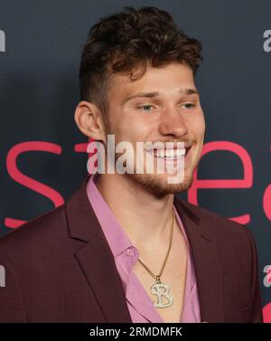 Jesser arrive aux Streamy Awards 2023 qui se tiennent au Fairmont Century Plaza à Los Angeles, CA, le dimanche 27 août 2023. (Photo de Sthanlee B. Mirador/Sipa USA) Banque D'Images