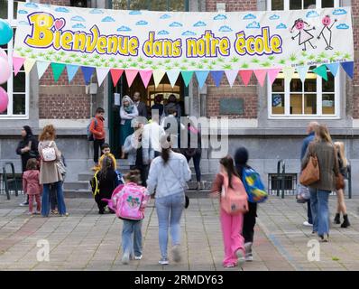 Bruxelles, Belgique. 28 août 2023. Illustration photo prise lors d'une visite à l'école 'Ecole communale n°5 d'Ixelles' le premier jour de la rentrée scolaire, lundi 28 août 2023 à Ixelles - Elsene, Bruxelles. Les élèves des établissements d’enseignement francophones reviennent aujourd’hui. BELGA PHOTO BENOIT DOPPAGNE crédit : Belga News Agency/Alamy Live News Banque D'Images