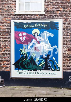 Affiche pour le Green Dragon Yard à Stockton sur Tees, Angleterre, Royaume-Uni Banque D'Images