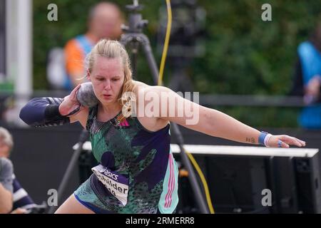 BREDA, PAYS-BAS - 28 JUILLET : Jessica Schilder des pays-Bas en compétition dans le lancer du poids le jour 1 des Championnats nationaux néerlandais d'athlétisme au Sprint AV le 28 juillet 2023 à Breda, pays-Bas. (Photo de Joris Verwijst/BSR Agency) Banque D'Images