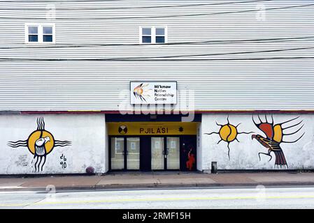 Halifax, Canada - le 7 août 2023 : le mi'kmaw Native Friendship Centre, sur la rue Gottingen, offre un soutien et un lieu de rassemblement à l'urbain i Banque D'Images