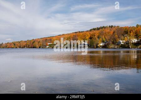 Lac Elmore à l'automne, Elmore, Vermont, États-Unis Banque D'Images