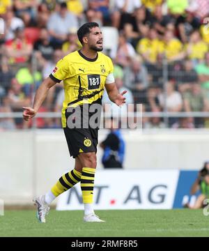 Erfurt, Deutschland. 22 juillet 2023. Firo : 07/22/2023, football, football, 1e championnat, 1e Bundesliga, saison 2023/2024, test match, Rot-Weiss Erfurt - BVB, Borussia Dortmund Emre CAN, BVB avec brassard du capitaine, capitaine, cris, geste crédit : dpa/Alamy Live News Banque D'Images