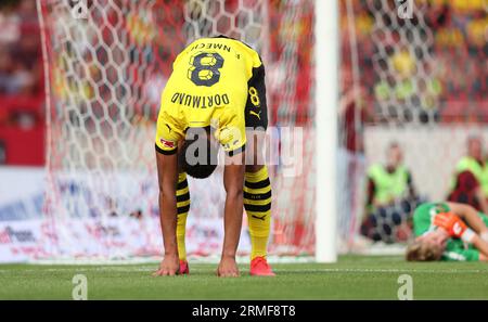 Erfurt, Deutschland. 22 juillet 2023. Firo : 07/22/2023, football, football, 1e championnat, 1e Bundesliga, saison 2023/2024, test match, Rot-Weiss Erfurt - BVB, Borussia Dortmund Felix NMECHA, BVB, déception crédit : dpa/Alamy Live News Banque D'Images