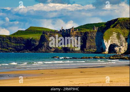 Château de Dunluce, White Rocks, Comté d'Antrim, Irlande du Nord Banque D'Images