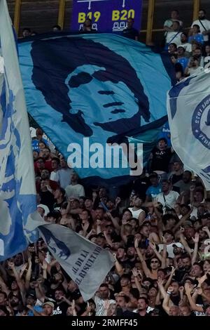 Naples, Italie. 27 août 2023. Supporters de SSC Napoli lors du match Serie A Tim entre SSC Napoli et US Sassuolo au Stadio Diego Armando Maradona le 27 août 2023 à Naples, Italie. Crédit : Giuseppe Maffia/Alamy Live News Banque D'Images