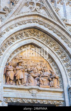 Porte Puerta de Palos (porte Puerta de la Adoración de los Magos). Façade orientale de la cathédrale de Séville. Séville, Andalousie, Espagne. Banque D'Images