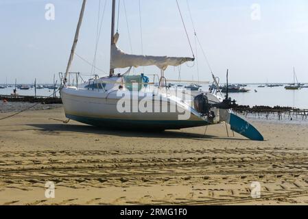 Le bassin d'Arcachon est une destination très prisée des touristes, surtout en été. Il est connu pour ses excellentes huîtres provenant du local Banque D'Images