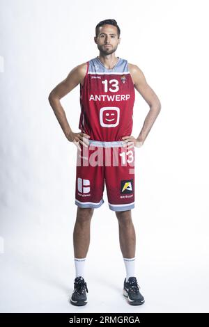 Anvers, Belgique. 28 août 2023. Yoeri Schoepen d'Anvers pose lors d'une séance photo de l'équipe belge de basket-ball Antwerp Giants, devant la Ligue BNXT 2023-2024, lundi 28 août 2023 à Anvers. BELGA PHOTO TOM GOYVAERTS crédit : Belga News Agency/Alamy Live News Banque D'Images