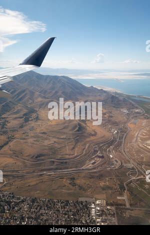 Vue aérienne, depuis l'avion du Grand Lac Salé, à Salt Lake City, Utah. Banque D'Images