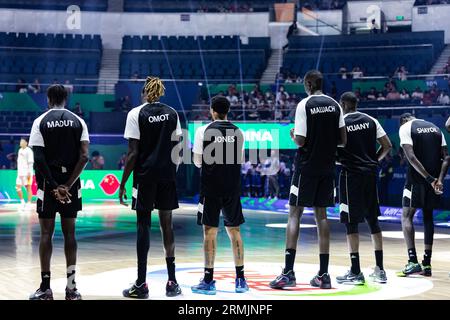 Manille, Philippines. 28 août 2023. Joueurs du Soudan du Sud vus en action lors du deuxième match de la phase de groupes de la coupe du monde de basket-ball FIBA 2023 entre le Soudan du Sud et la Chine à Araneta Coliseum-Manille. Score final ; Soudan du Sud 89:69 Chine. (Photo Nicholas Muller/SOPA Images/Sipa USA) crédit : SIPA USA/Alamy Live News Banque D'Images