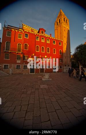 Vue pittoresque inhabituelle de Venise Italie lieu le plus touristique du monde Banque D'Images