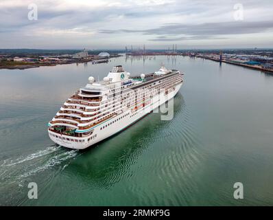 Aerial view of the Crystal Cruises' Crystal Serenity sailing into the Port of Southampton. Stock Photo