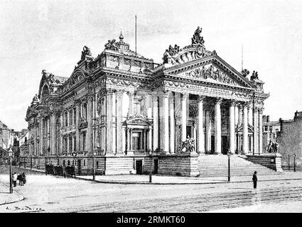 Bourse de Bruxelles, architecture, bâtiment, colonnes, marches, front, finance, économie, commerce, actions, rue, entrée, chiffres, capitale, Belgique Banque D'Images