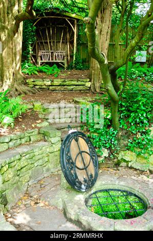 Chalice Well, Chalice Well Gardens, Glasonbury, Somerset, Angleterre, ROYAUME-UNI Banque D'Images