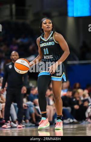 Dana Evans du Chicago Sky dribble sur le court de Chicago, Illinois à Wintrust Arena. Banque D'Images