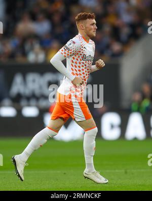 Sonny Carey #10 de Blackpool lors du match de la Carabao Cup Wolverhampton Wanderers vs Blackpool à Molineux, Wolverhampton, Royaume-Uni, le 29 août 2023 (photo de Gareth Evans/News Images) Banque D'Images