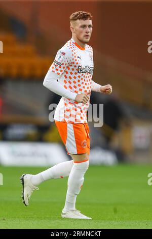 Sonny Carey #10 de Blackpool lors du match de la Carabao Cup Wolverhampton Wanderers vs Blackpool à Molineux, Wolverhampton, Royaume-Uni, le 29 août 2023 (photo de Gareth Evans/News Images) Banque D'Images