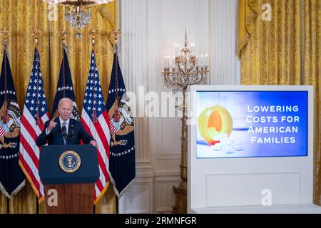 Le président AMÉRICAIN Joe Biden prononce un discours lors d'un événement sur la réduction des coûts des soins de santé à la Maison Blanche à Washington, DC, États-Unis. 29 août 2023. L'administration Biden a publié une liste de 10 médicaments dont les prix seront négociés directement avec le fabricant. Crédit : Abaca Press/Alamy Live News Banque D'Images