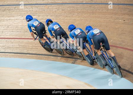 L'équipe italienne de poursuite par équipe féminine lors des qualifications aux Championnats du monde de cyclisme sur piste UCI, le 4 août 2023 Banque D'Images