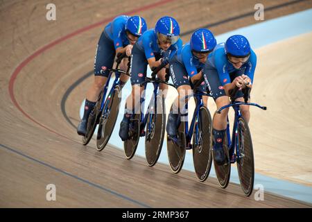 L'équipe italienne de poursuite par équipe féminine lors des qualifications aux Championnats du monde de cyclisme sur piste UCI, le 4 août 2023 Banque D'Images