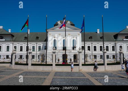 Bratislava, Slovaquie. 15 août 2023. Le palais présidentiel Grassalkovich, un palais d'été rococo-baroque tardif Banque D'Images