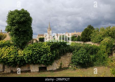 Saint-Émilion village international connu dans son vignoble. Le village de Saint-Émilion est classé parmi les plus beaux villages de France. Visite Banque D'Images