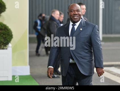 Paris, France. 30 août 2023. La photo du dossier datée du 30 novembre 2015 montre le président du Gabon Ali Bongo arrivant avant l'ouverture officielle de la Conférence des Nations Unies sur le changement climatique COP21 qui s'est tenue au Bourget, près de Paris, en France. Des officiers de l'armée sont apparus à la télévision nationale au Gabon pour dire qu'ils ont pris le pouvoir. Ils ont déclaré qu'ils annulaient les résultats de l'élection de samedi, dans laquelle le président Ali Bongo a été déclaré vainqueur. Son renversement mettrait fin aux 53 ans de détention de sa famille au pouvoir au Gabon. Photo de Christian Liewig/ABACAPRESS.COM crédit : Abaca Press/Alamy Live News Banque D'Images