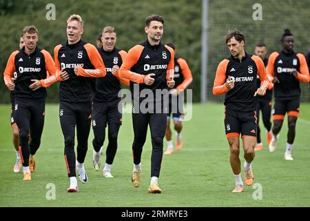 Prague, République tchèque. 30 août 2023. Les joueurs de football de Sparta Praha en action lors de la séance d'entraînement avant le match retour du 4e tour de qualification de la Ligue européenne de football : Sparta Praha vs Dinamo Zagreb à Prague, République tchèque, le 30 août 2023. Crédit : vit Simanek/CTK photo/Alamy Live News Banque D'Images