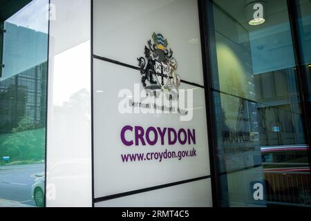 CROYDON, LONDRES - 29 AOÛT 2023 : Croydon Council Building - le siège de l'autorité gouvernementale locale pour l'arrondissement londonien de Croydon Banque D'Images
