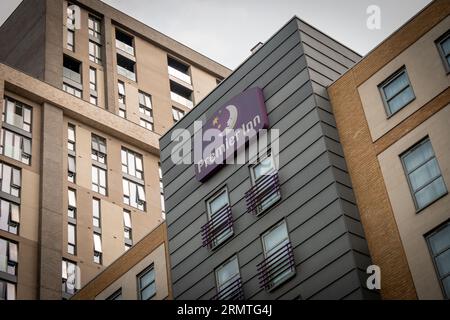 CROYDON, LONDRES- 29 AOÛT 2023 : Premier Inn, Croydon- Grande-Bretagne plus grande chaîne hôtelière Banque D'Images