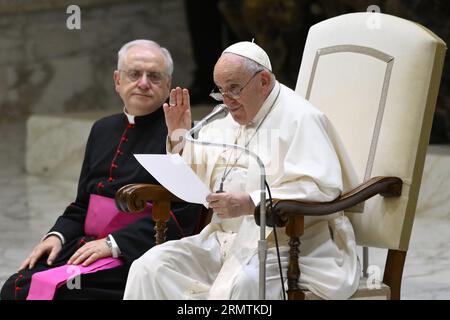 Cité du Vatican, Italie. 30 août 2023. Pape François lors de l’audience générale du 30 août 2023, Aula Paolo VI, Cité du Vatican. Crédit : Live Media Publishing Group/Alamy Live News Banque D'Images