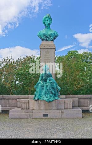 Buste et statue de la princesse Marie d'Orléans, lieu touristique de référence dans la promenade du parc Langelinie dans la capitale de Copenhague danemark Banque D'Images