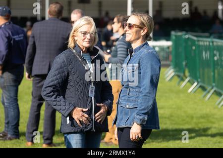 Burghley House, Lincolnshire , Royaume-Uni, 30 août 2023 Zara Tindall avec son cheval Class Affair assiste à l'inspection vétérinaire lors du Defender Burghley Horse Trials 2023 Picture Credit Tim Scrivener/Alamy Live News Banque D'Images