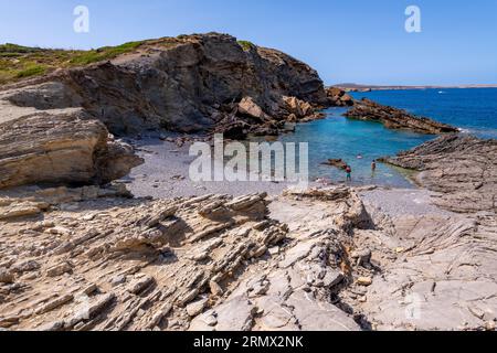 Une plage isolée à Arenal d'en Castell Menorca Espagne Banque D'Images