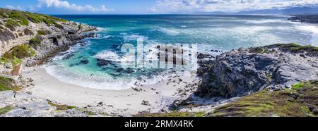 Vue aérienne de la réserve naturelle de Walker Bay dans le sud-ouest du Cap, Afrique du Sud Banque D'Images