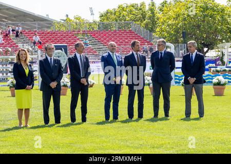 Milan, Italie. 30 août 2023. Cérémonie d'ouverture du Championnat d'Europe de saut d'obstacles FEI 2023 avec Attilio Fontana (président de la région Lombardie) et Giuseppe Sala (maire de Milan) lors du Championnat d'Europe de saut d'obstacles 2023, course équestre internationale à Milan, Italie, août 30 2023 crédit : Agence photo indépendante/Alamy Live News Banque D'Images