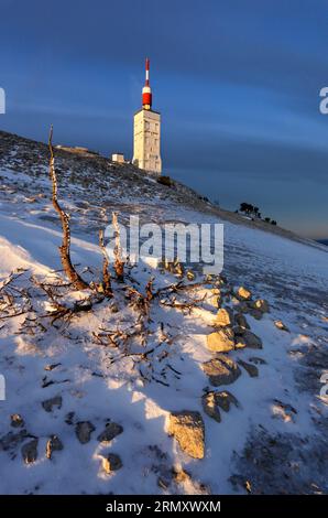 FRANCE. VAUCLUSE (84). LE SOMMET DU MONT VENTOUX (1910M) Banque D'Images