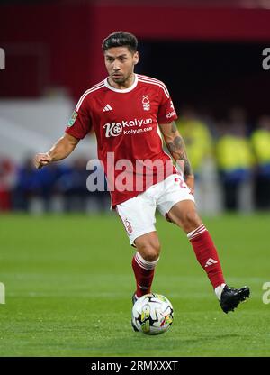 Gonzalo Montiel de Nottingham Forest lors du match de deuxième tour de la Carabao Cup au City Ground, Nottingham. Date de la photo : mercredi 30 août 2023. Banque D'Images