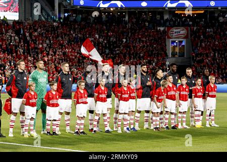 EINDHOVEN - (lr) Luuk de Jong ou PSV Eindhoven, gardien du PSV Eindhoven Walter Benitez, Joey Veerman ou PSV Eindhoven, Jordan Teze ou PSV Eindhoven, Jerdy Schouten ou PSV Eindhoven, Olivier Boscagli ou PSV Eindhoven, Ismael Saibari ou PSV Eindhoven, Sergino Dest ou PSV Dest ou PSV Sangare de EINDHOVEN, EINDHOVEN Johan Bakayoko du PSV Eindhoven lors du match de play-off de l'UEFA Champions League entre le PSV Eindhoven et le Rangers FC au stade Phillips le 30 août 2023 à Eindhoven, aux pays-Bas. AP | taille néerlandaise | MAURICE DE PIERRE Banque D'Images