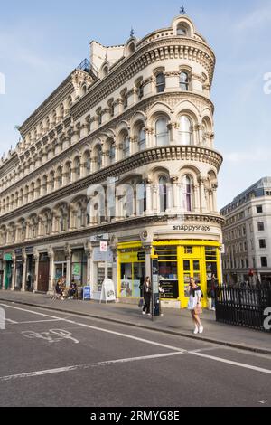 Snappy Snaps, Albert Buildings, Queen Victoria St, Londres, EC4, Angleterre, Royaume-Uni Banque D'Images