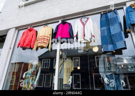 Extérieur de Sputnik Vintage Store à Reykjavik, Islande. Vêtements de rue et accessoires d'occasion des années 80 et 90 Banque D'Images