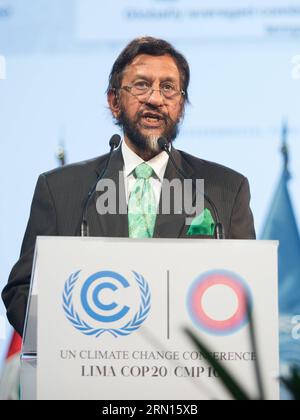 (141201) -- LIMA, 1 décembre 2014 -- Rajendra Kumar Pachauri, président du Groupe d’experts intergouvernemental sur l’évolution du climat, prononce un discours lors de la séance d’ouverture de la session plénière de la 20e Conférence des Parties (COP 20) de la Convention-cadre des Nations Unies sur les changements climatiques (CCNUCC) à Lima, capitale du Pérou, le 1 décembre 2014. Les négociations annuelles des Nations Unies sur le changement climatique mondial ont débuté lundi dans la capitale péruvienne Lima, dans l espoir de conclure un nouvel accord international sur le climat avant les négociations clés à Paris en 2015, mais les négociations de cette année devaient être intenses. PÉROU-LIMA-COP 20-CLIMAT CHAN Banque D'Images