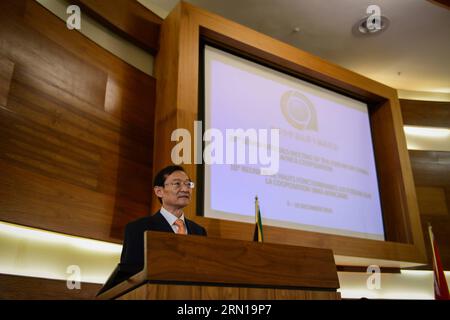 (141209) -- PRETORIA, décembre 9,2014 -- Zhang Ming, vice-ministre chinois des Affaires étrangères, prononce un discours à l'ouverture de la 10e réunion des hauts fonctionnaires du Forum sur la coopération sino-africaine (FOCAC) à Pretoria, en Afrique du Sud, le 9,2014 décembre. La 10e réunion des hauts fonctionnaires de la FOCAC s’est ouverte ici mardi. )(yxb) AFRIQUE DU SUD-PRETORIA-FOCAC-CÉRÉMONIE D'OUVERTURE ZhaixJianlan PUBLICATIONxNOTxINxCHN Pretoria DEC 9 2014 Zhang Ming les vice-ministres chinois des Affaires étrangères prennent la parole lors de la cérémonie d'ouverture de la 10e réunion des hauts fonctionnaires du Forum SUR LA coopération Chine-Afrique FOCAC à Pretoria Sud-Afrique Banque D'Images